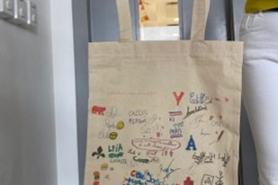 8. Projet solidaire des classes de CM Tote bags réalisés par nos élèves (3)